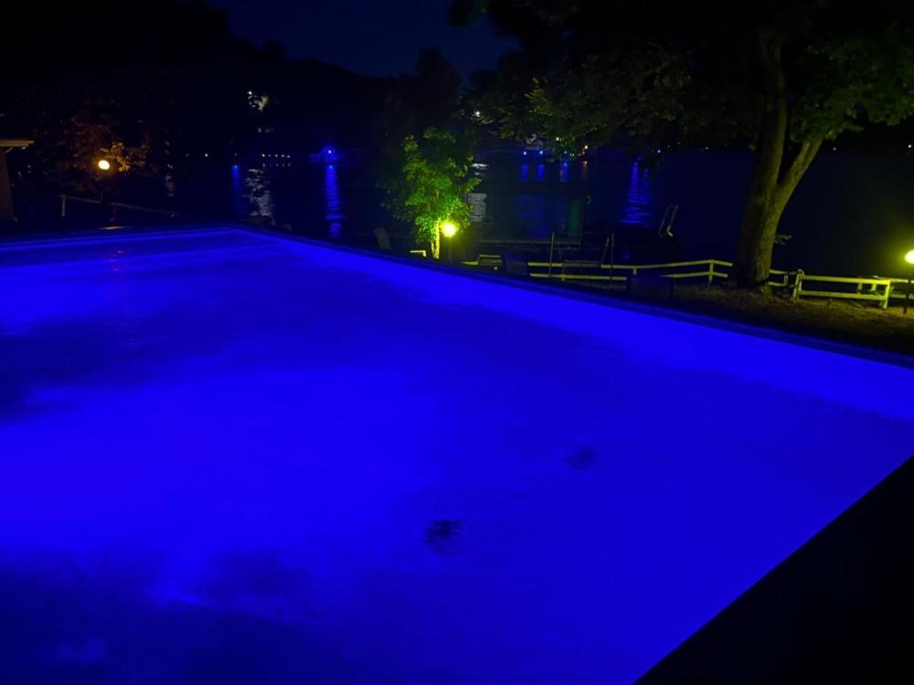 Lamplighter Resort 卡姆登顿 外观 照片